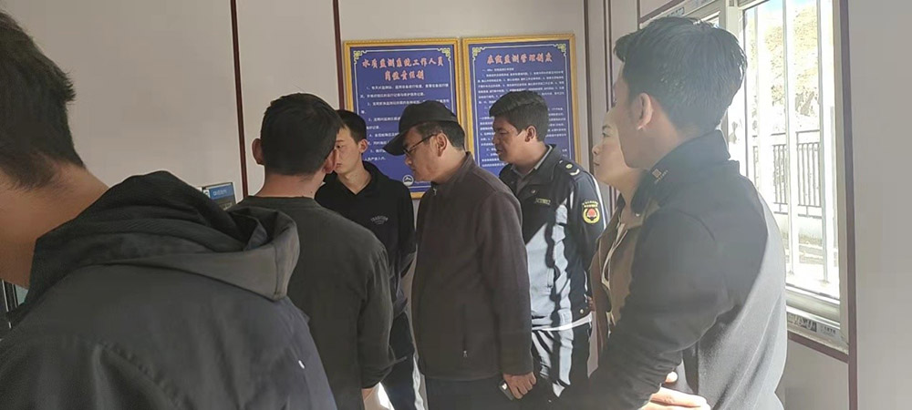 10月21日城管局、環(huán)保局及住建局局長蒞臨我廠謝通門污水處理廠檢查運行情況及了解整改階段。