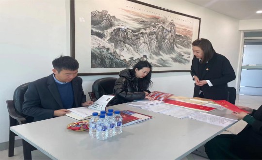 1.長(zhǎng)春市委組織部工作人員蒞臨尊龍凱時(shí)人生就是贏集團(tuán)調(diào)研黨建工作_副本.jpg